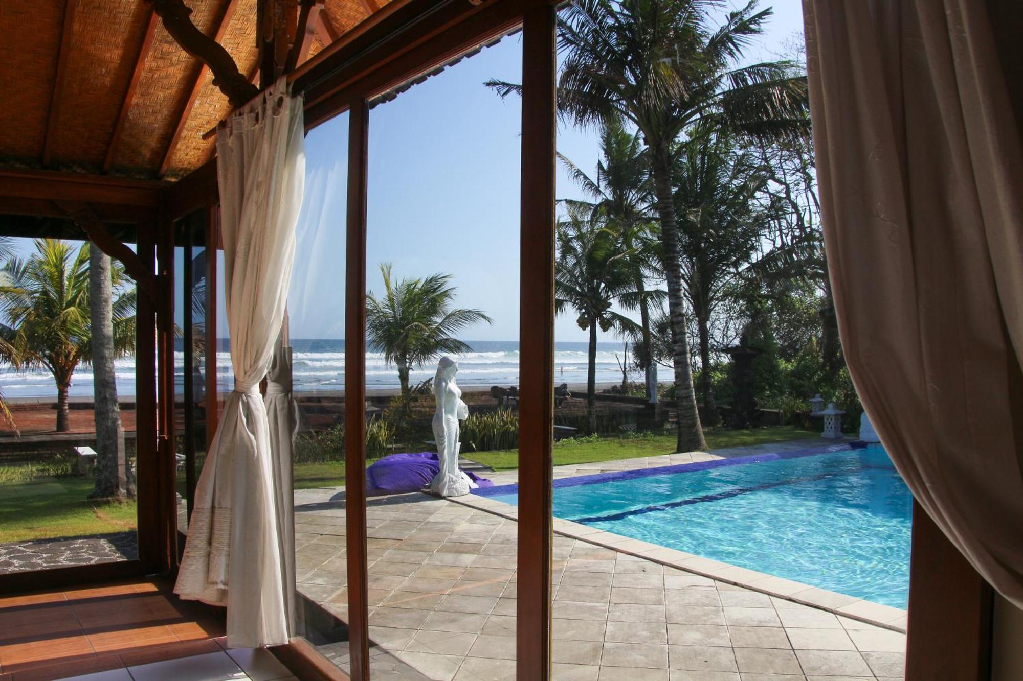 Bali Hai Island Resort Pekutatan  Exterior foto